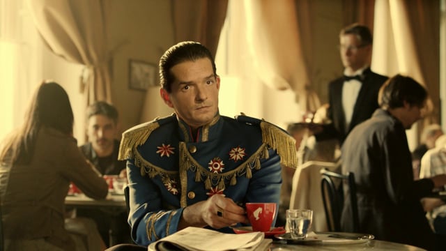 AD7FA06D-FE06-4357-B110-E9882BBF2321